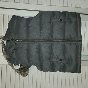 EUC Janie & Jack vest size 3/4